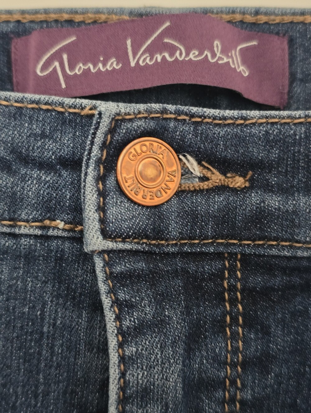 Straight Leg Dark Wash Jeans Gloria Vanderbilt Size 14 - Picture 2 of 14